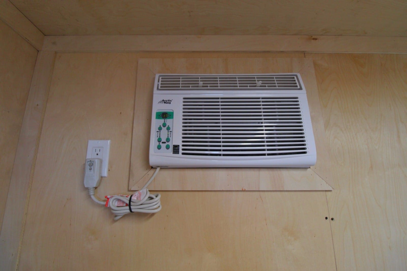 10&rsquo; Economy Office CUBE - Container Consultants Australia